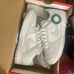 Nike Dunk Low Photon Dust Size 5